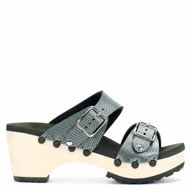 clogs with arch support