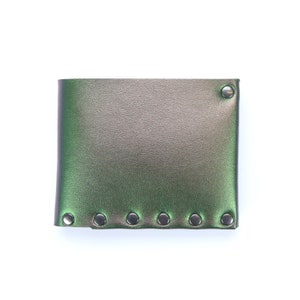 Smaragdfaltenolles Wallet | Smaragdgrün Iridescent Wallet | Bi-Fold | Card Holder | Vegan-Leder-Wallet | Made in USA von Mohop