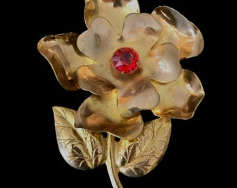 Vintage Early 1950s Gold Tone Metal Flower Statement Brooch with Red Rhinestone