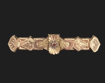 Antique Victorian Gilt Bar Brooch with Good Luck Horseshoes