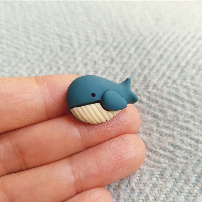 UK shop Cute Blue Whale Pin Brooch image 2