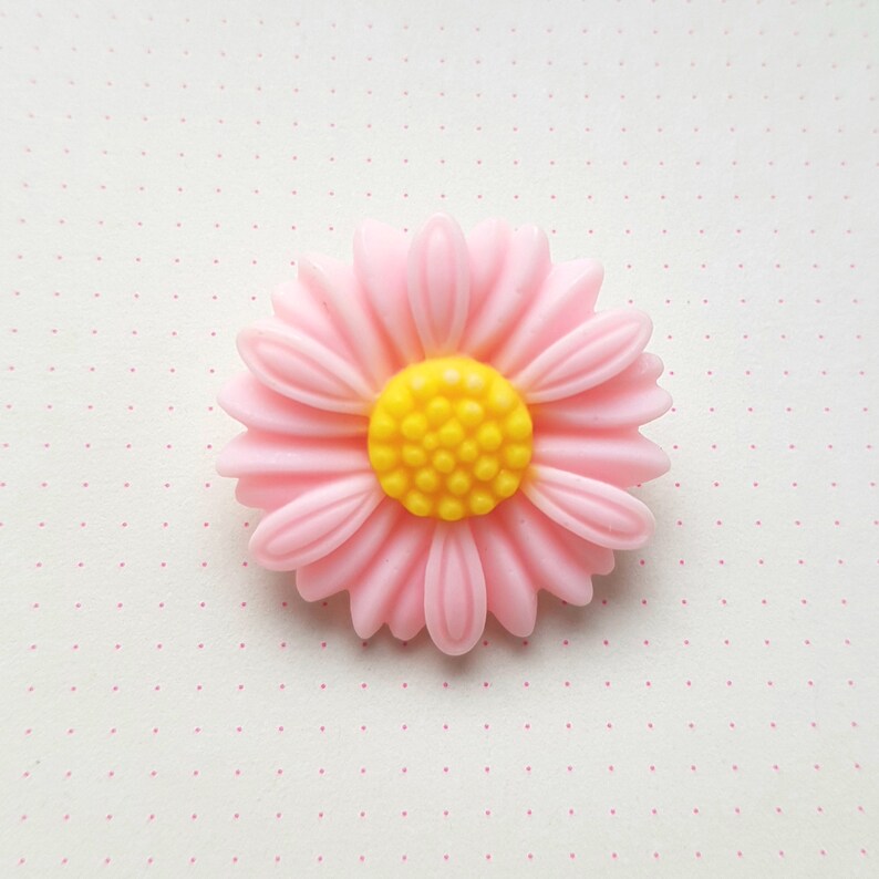 UK shop Pink Daisy Flower Brooch image 1