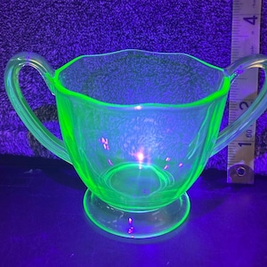 Fostoria Sugar Bowl Uranium Glass Fairfax Art Deco USA UV Glowy Glass