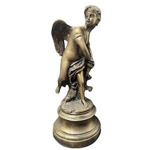 The Angelot à l&#39;arc Cherub Heavy Solid Bronze statue On Base Antique