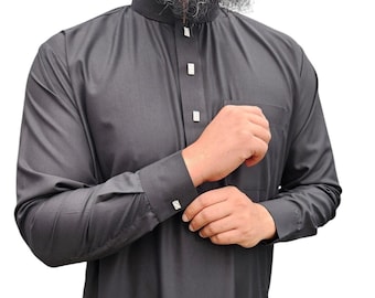 Men's Designer Thobe Jubba in High Quality Imported Fabric with Fancy Button in Black