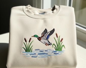 Sudadera con bordado de pato real, sudadera con capucha para amantes de las aves, cuello redondo para amantes de los patos, camiseta de vida silvestre, regalo para amantes de los animales, camiseta de aventura al aire libre