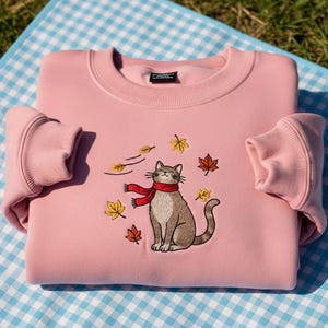 Katzen Herbst bestickt Sweatshirt, Katzen Herbst Blätter Baum Rundhalsausschnitt, süßes Katzenliebhaber T-Shirt, gemütliches Herbst Geschenk für Frauen, Herbst Saison Hoodie