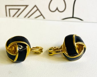 Krementz vintage clip ons, gold plated, Simulated Flower Earrings, vintage Earrings, screw Post Earrings