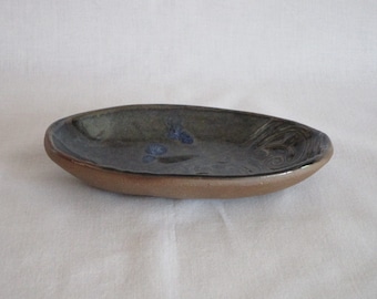 Handmade Stoneware Oval Dish Texture
