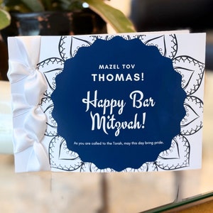 Carte de bar mitzvah faite main personnalisée, ruban de satin, carte de luxe, carte personnalisée, carte avec nom dessus