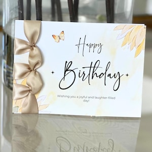 Carte d'anniversaire personnalisée faite main, ruban de satin, carte de luxe, carte personnalisée, carte avec papillon et fleurs, joyeux anniversaire