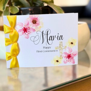 Carte de première communion personnalisée faite main, ruban de satin, carte de luxe, carte personnalisée, carte avec nom dessus, carte pour fille