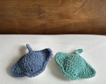 Handmade Crochet Stingray Plush: Chenille Amigurumi Sea Decor