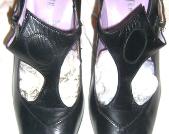 VINTAGE John Fluevog Ultra Vog ROCOCO LUCIA, Size 9