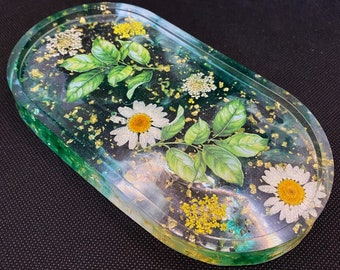 Green & Ivory dried flowers gold foil resin ring dish/ jewelry tray/ home décor/ wedding gift for her