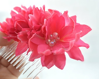 Magenta pink flower comb, floral hair accessory, flower hair fascinator