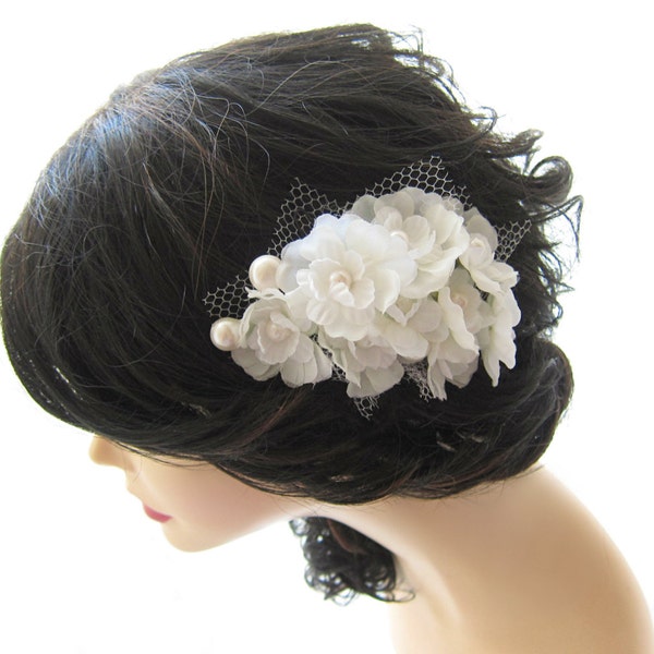 White Flower Head Piece Floral Hair Comb Wedding Bridal Fascinator