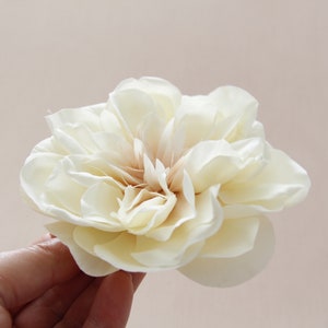 Cream Wedding Hair Flower Clip: Bridal Fascinator