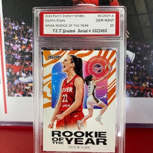 2024 Panini Instant WNBA #CCRPY-A Caitlin Clark Rookie Of The Year T.C.T Graded GEM Mint 10 (Authentische Panini Rookie Karte)