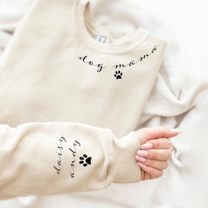 Custom Dog Mama-sweater, gepersonaliseerd Dog Mama-sweatshirt met naam, kerstcadeau, hond vader cadeau voor huisdier Cadeau voor hem, dierenliefhebbers
