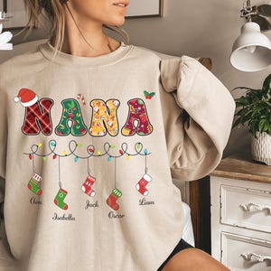 Felpa personalizzata per nonna, felpa natalizia per nonna, maglione per nonna, felpa personalizzata per nonna e nipoti, regali per nonna Gigi