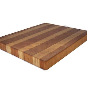 Cutting Board round medium – Sprout Home