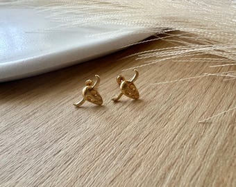 10K Solid Gold Bull Skull Stud Earrings, Western Screw Back Cartilage Jewelry