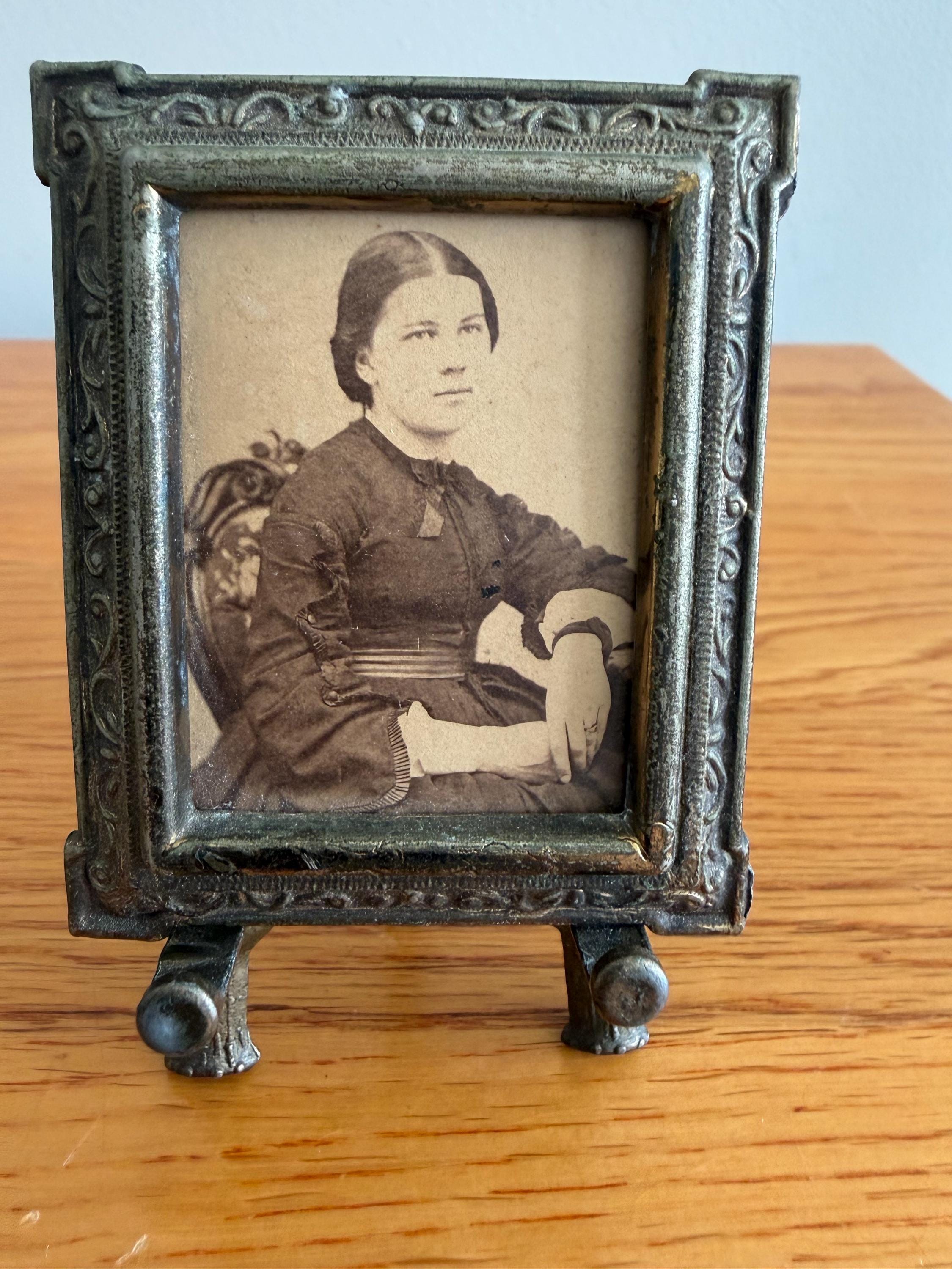 Vintage Photo Stand - Etsy
