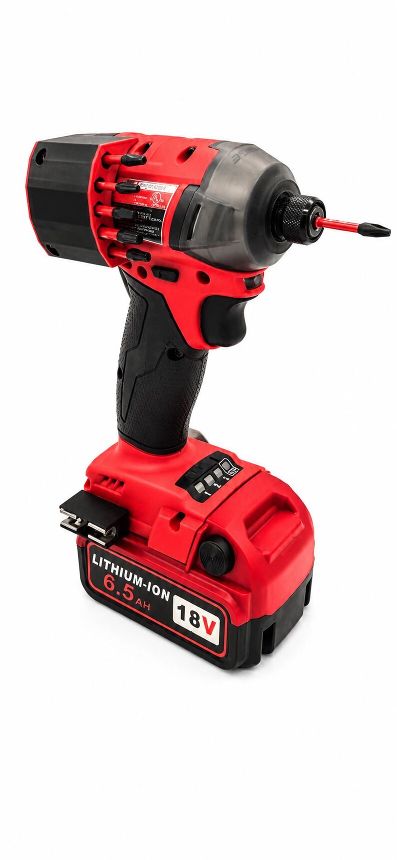 Puede incluir: Atornillador de impacto inal&aacute;mbrico rojo y negro con mango negro y bater&iacute;a roja. La bater&iacute;a est&aacute; etiquetada como "LITHIUM-ION 6.5AH 18V". La herramienta tiene un portabrocas negro y una punta roja.