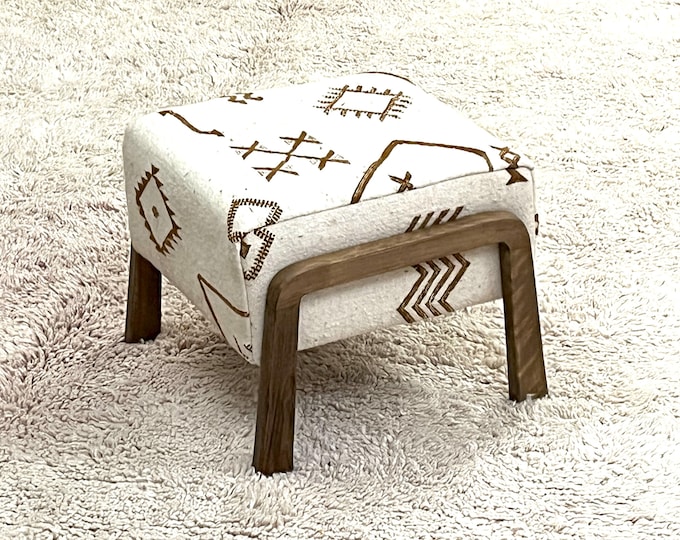Add a touch of authenticity to your home with handcrafted Moroccan and footstools. Made from high-quality fabrics with beautiful traditional