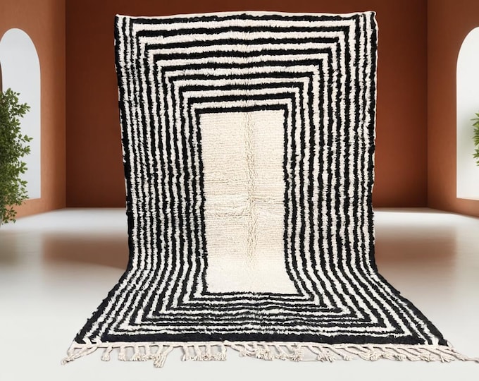 Handmade Moroccan Kilim Rug, Black & Ivory Geometric Wool Runner, Custom size rug, Moroccan Kilim rug, Contemporary Berber Rug, Morocco rug