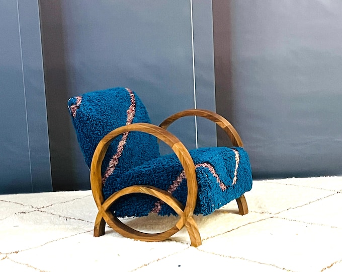 Timeless Elegance Handcrafted Mid-Century Modern Armchair with Retro Lounge Charm, Vintage Relaxation in Moroccan Wood Style, A Perfect Gift