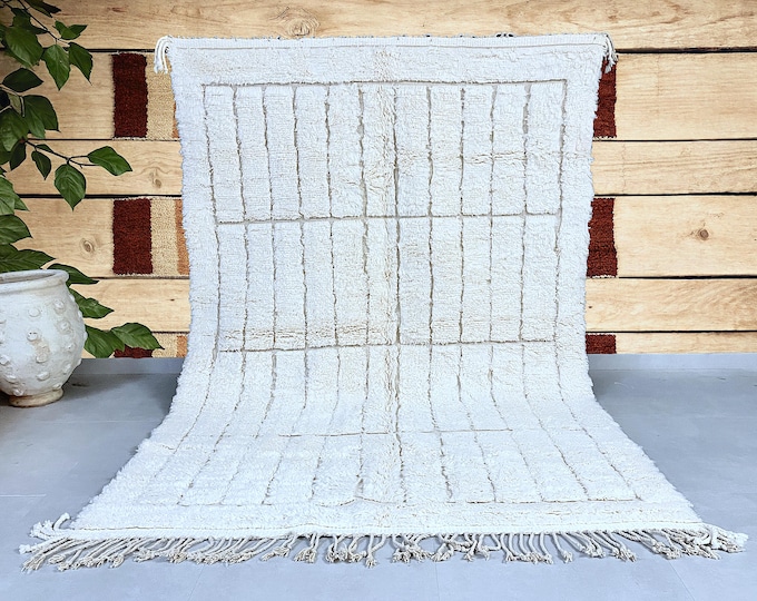 Luxurious Handwoven Wool Moroccan Rug - Soft Ivory Texture for Home Decor, Handmade Rug, White Pink Rug, Moroccan Carpet, Beni Ourain Rug