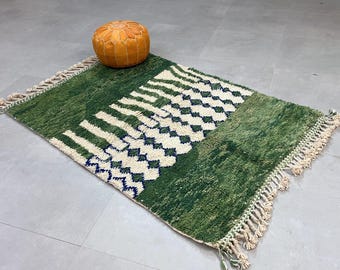 Luxurious Beni Ourain Rug - Handwoven Wool - Elegant White and Green Pattern - FREE Shipping Worldwide