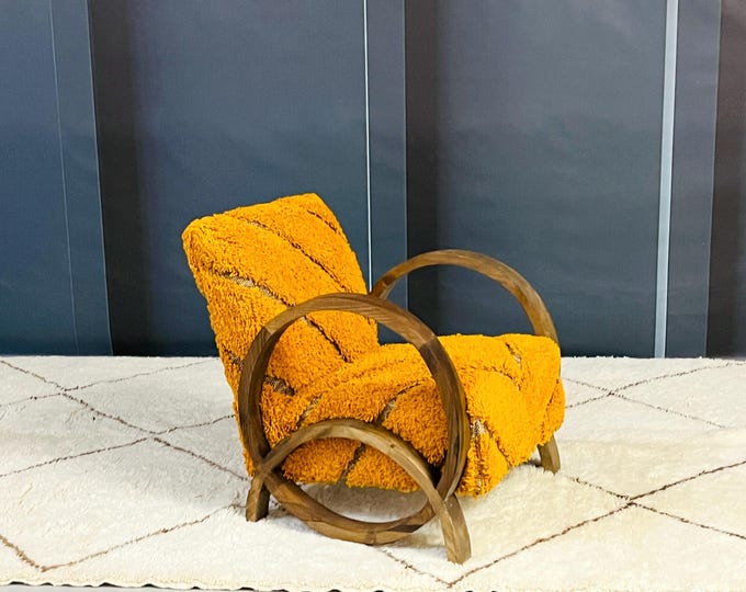 Timeless Elegance Handcrafted Mid-Century Modern Armchair with Retro Lounge Charm, Vintage Relaxation in Moroccan Wood Style, A Perfect Gift
