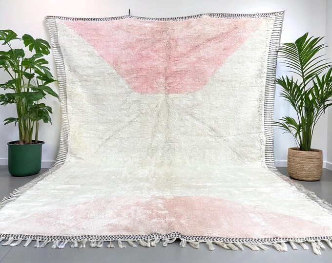 Unique Mrirt Rug - Custom Hand-Knotted Moroccan Wool Rug - White and Pink Geometric Design - FREE SHIPPING