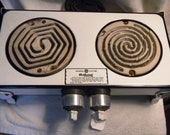 Hot Point GENERAL ELECTRIC GE Art Deco Enamel two Burner Electric Stove