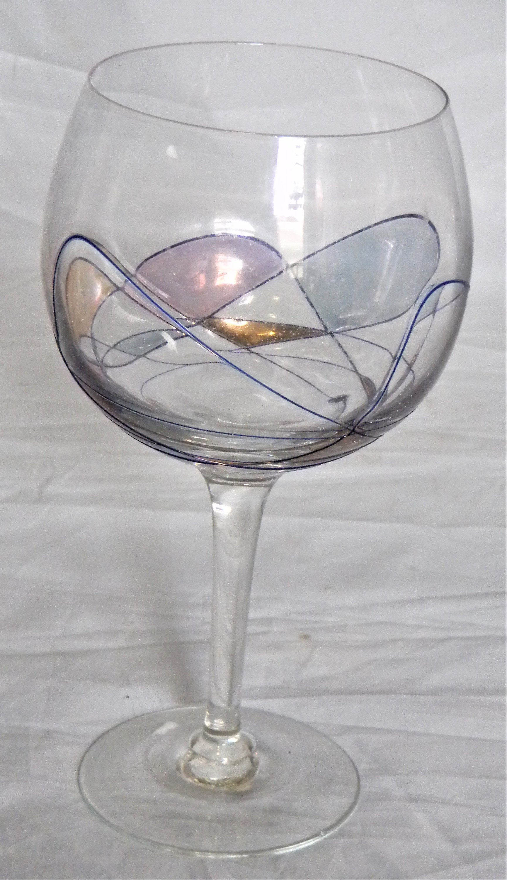 Cornet Barcelona Sagrada Blue Line 9-1/2 Crystal Wine Glass Stained Glass