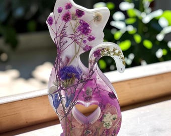 3D Handmade Resin Cat Sculpture with Real Dried Flowers | Purple Desk Decor, Cat Lover