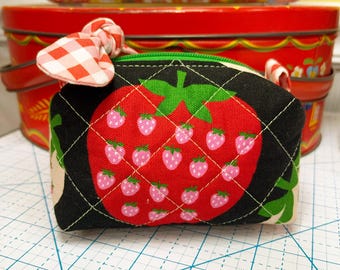 Small Quilted Boxy Pouch