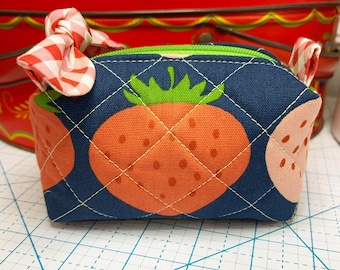 Small Quilted Boxy Pouch