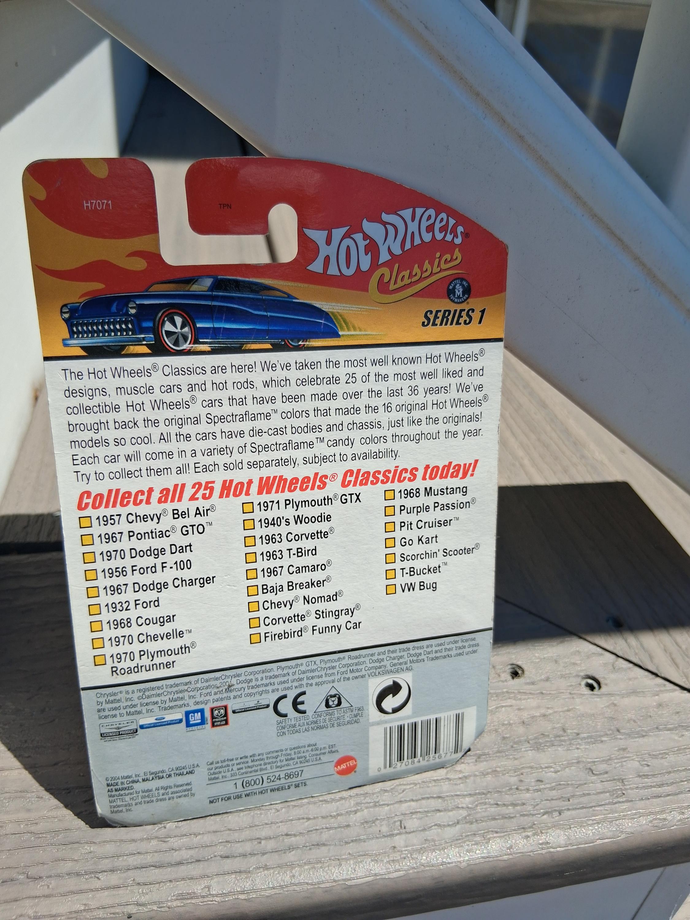 Hot Wheels 32 Ford Coupe, 2005 Classic 1940s Style Miniature Toy