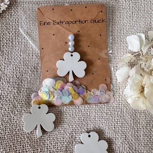 Lucky charm clover from Raysin – Handmade gift – Small token of appreciation – Extra portion of luck – Exam gift