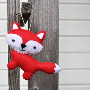 Friendly Red Fox Christmas Ornament Baby Shower Party Favor image 4