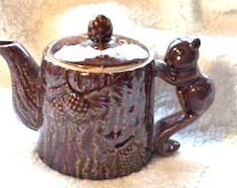 Tetera de cerámica vintage