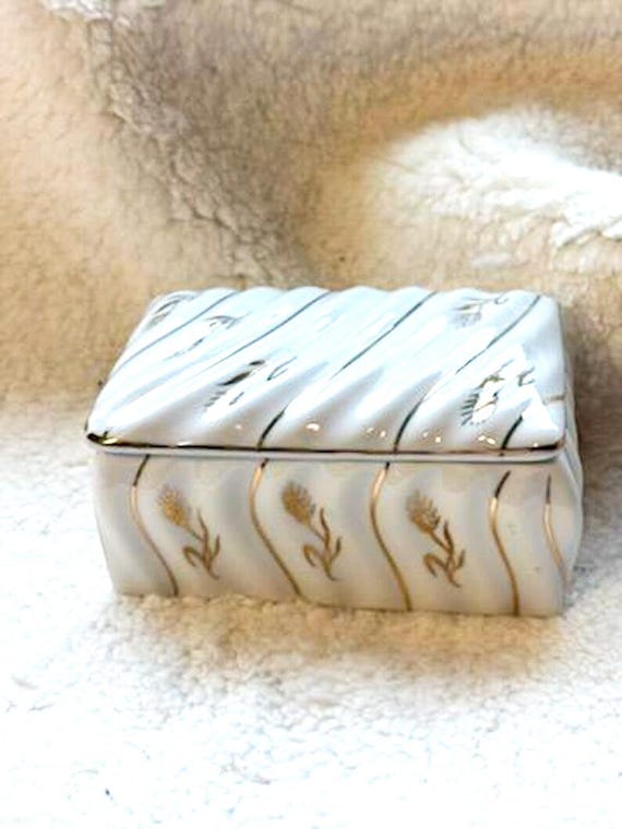 Antique Lefton Porcelain Trinket Box
