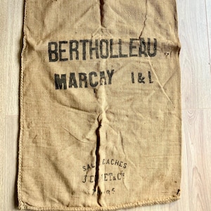 Gorgeous large (46 x 24 inches) vintage French hessian sack – old jute sack – antique burlap sack – perfect for upholstery or bags