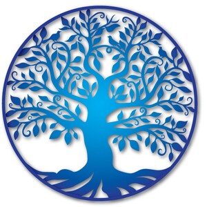 Puede incluir: Un diseño de árbol de la vida azul y blanco con intrincadas ramas y raíces. El árbol está rodeado por un círculo.