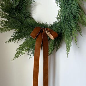 Bernsteinfarbene Schleife stimmungsvolle Schleife karamellfarbene Schleife Samtschleife für Kranz Schleife für Weihnachten Samtschleife hellbraun Schleife khaki Samtband hellbraun