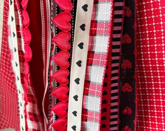 Queen of Hearts Ribbon Set for Valentines Day Heart Ribbon for Wreath Front Door Decor February Ribbon Red and Black Heart shaped ribbon